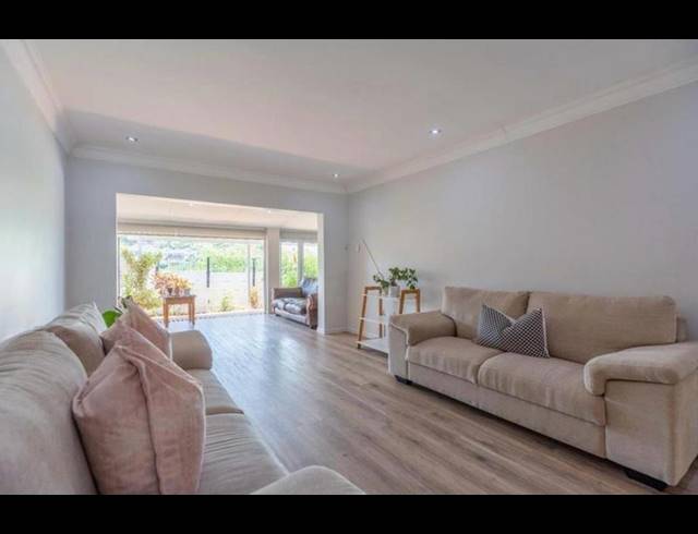 3 BEDROOM COMPLEX FOR SALE IN UMGENI PARK